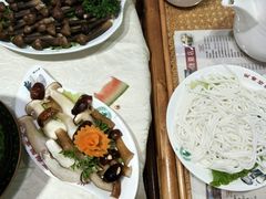 -小背篓菌汤火锅(济阳店)