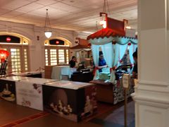 -Raffles Courtyard(莱佛士酒店)
