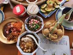 -包整·丝娃娃(一览甲秀楼风景店)