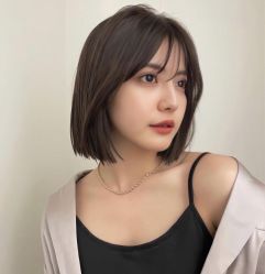 -变画·发型STUDIO