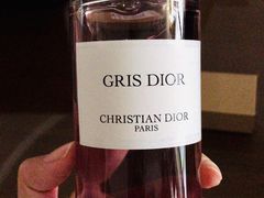 -Dior迪奥(上海世茂广场店)