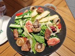 煎牛里脊沙拉-THE WOODS 简餐 (国贸商城店)