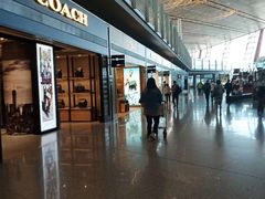 -日上免税店(三径路t3店)