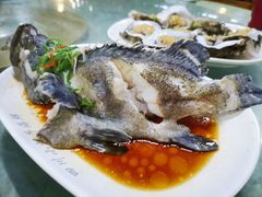 -四川小胡子海鲜(丁村万人海鲜广场店)