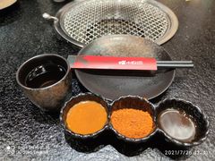 -喵小乙碳火烤肉(大坪协信星光天地店)