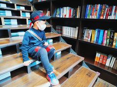 -钟书阁(松江泰晤士小镇店)