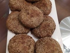 现烤芝麻火烧-人和居(丰葆路店)