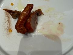 招牌玻璃皮乳鸽-北京厨房(SKP店)