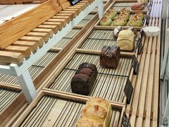 -焙丽拾光(麦凯乐直营店)