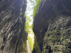 -龙水峡地缝景区