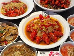 -龙巢盱眙龙虾·牛蛙·烧烤宵夜(八卦岭店)