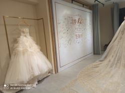 -南京宝娜嫁衣婚纱礼服馆(中央路店)