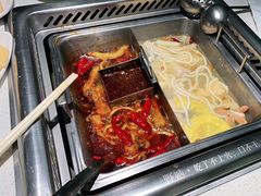 小鸳鸯锅底-野妹火锅(龙岗店)