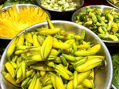 -一朵菌·野生菌探索家火锅(南亚店)