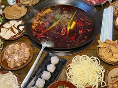 -黄潇洒老火锅(九眼桥宏济巷店)