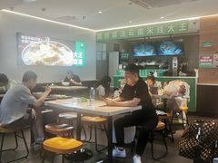 -蒙自源米线大王(东站店)
