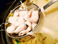 女王锅-小椒娘撒椒鱼火锅(三八广场店)