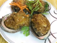 油泼鲍鱼-人和啤酒屋海鲜大排档(营口路店)