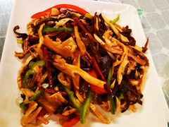 -小厨子私房菜·云南美食店
