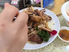 -鹏城人家海鲜酒家·23年老字号(较场尾店)
