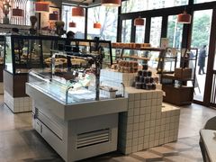 -Dough&Joe团憩(瑞虹天地月亮湾店)