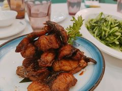 熏鱼-新名仕新白玉兰餐厅