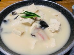 -吃饭皇帝大土家民族菜(正大广场店)