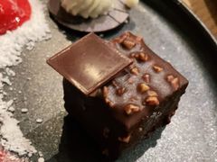 -丽思卡尔顿·炙焰·铁板烧餐厅