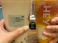 -喜茶(杭州滨江宝龙店)