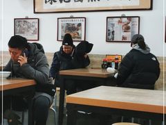 大堂-陈记卤煮小肠