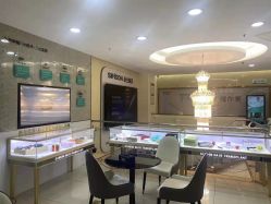 点击看大图 -新生植发·植养护一体