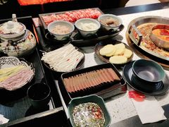 -炙爱鮮貨火锅(中东砂之船店)