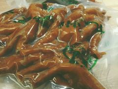 -震九州熟食(凯旋路店)