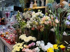 -谷莠子花艺·气球派对·绿植造景·花艺沙龙(金光华广场店)