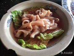 -茅草房·河畔园林火锅