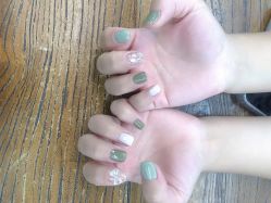 -爱美睫美甲会馆
