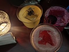 -毛毛虫酒吧