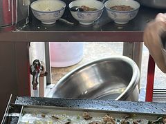 -后街女孩肠粉店