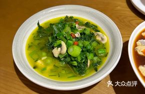 Stir-fried Bok Choy with Bamboo Shoots and Mushrooms