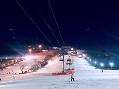 -庙香山滑雪场