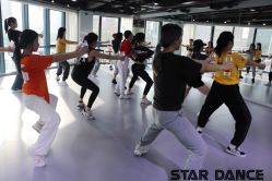 -STAR舞蹈工作室