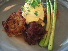 -ROAST coffee & eatery