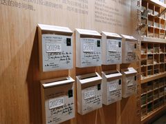 面包甜点陈列柜-猫的天空之城概念书店(苏州诚品店)