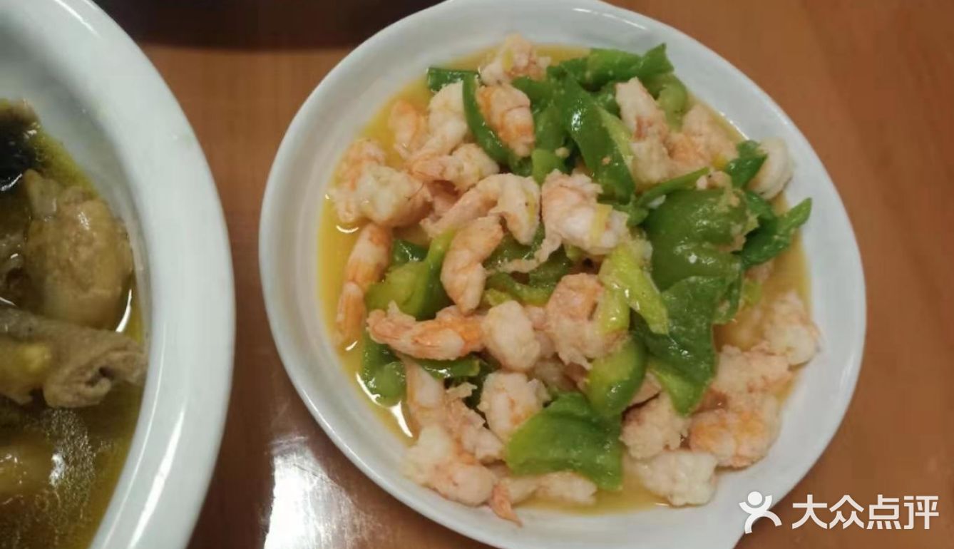 青椒炒虾仁方便颜色也好