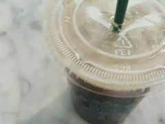 -星巴克(上海虹桥站2A检票口)
