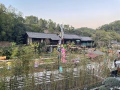 -小凉帽之家酒店(甘坑古镇店)