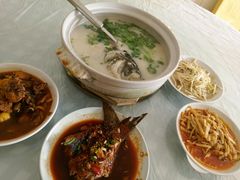-天乐农家鱼头王(天目湖店)