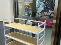 -小杨生煎(金山百联购物中心3楼店)