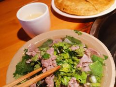 -大众跷脚牛肉馆·非遗传承单位(峨眉山店)