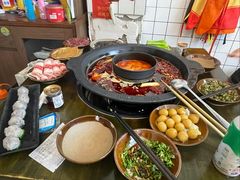 -黄潇洒老火锅(九眼桥宏济巷店)